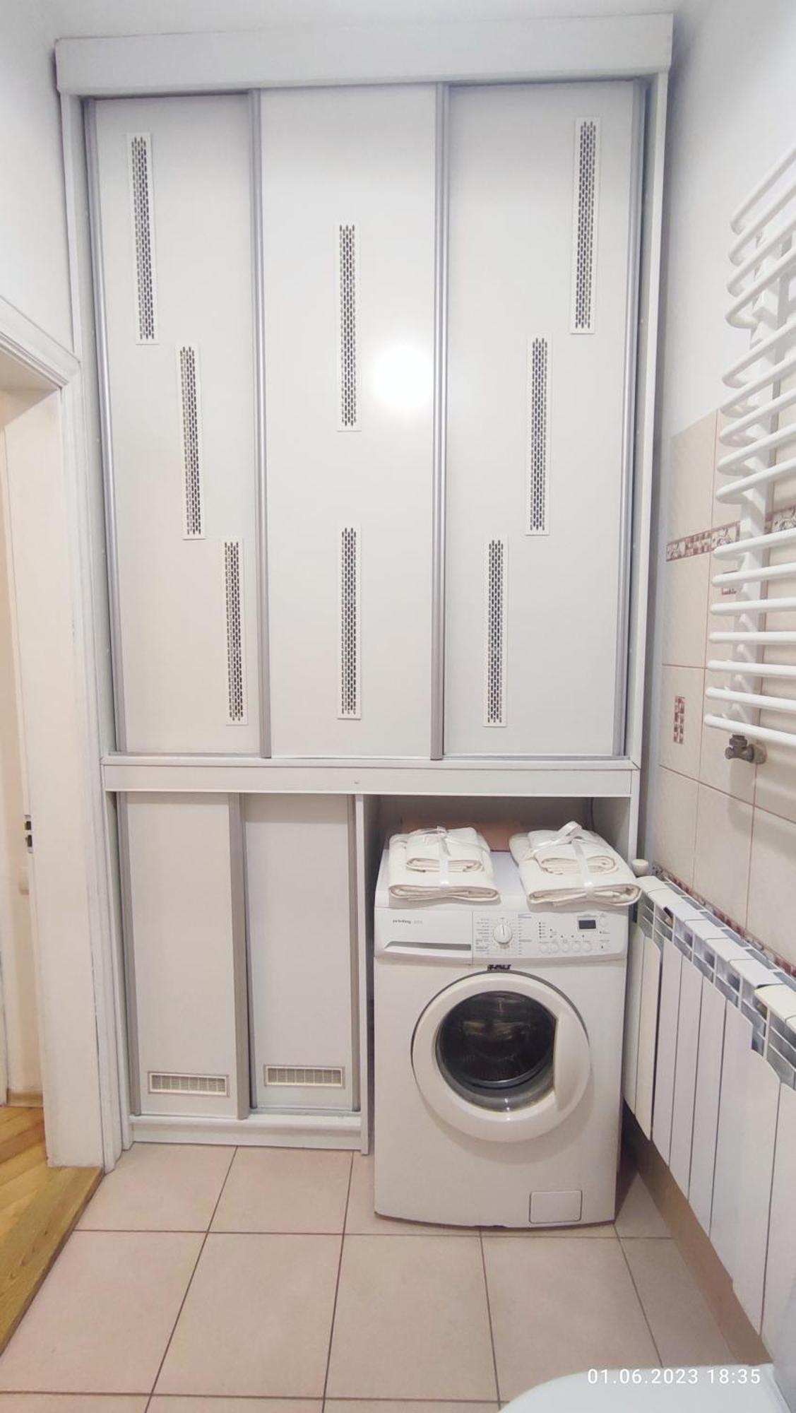 Best Apartment Plosha Rynok Lviv Bagian luar foto