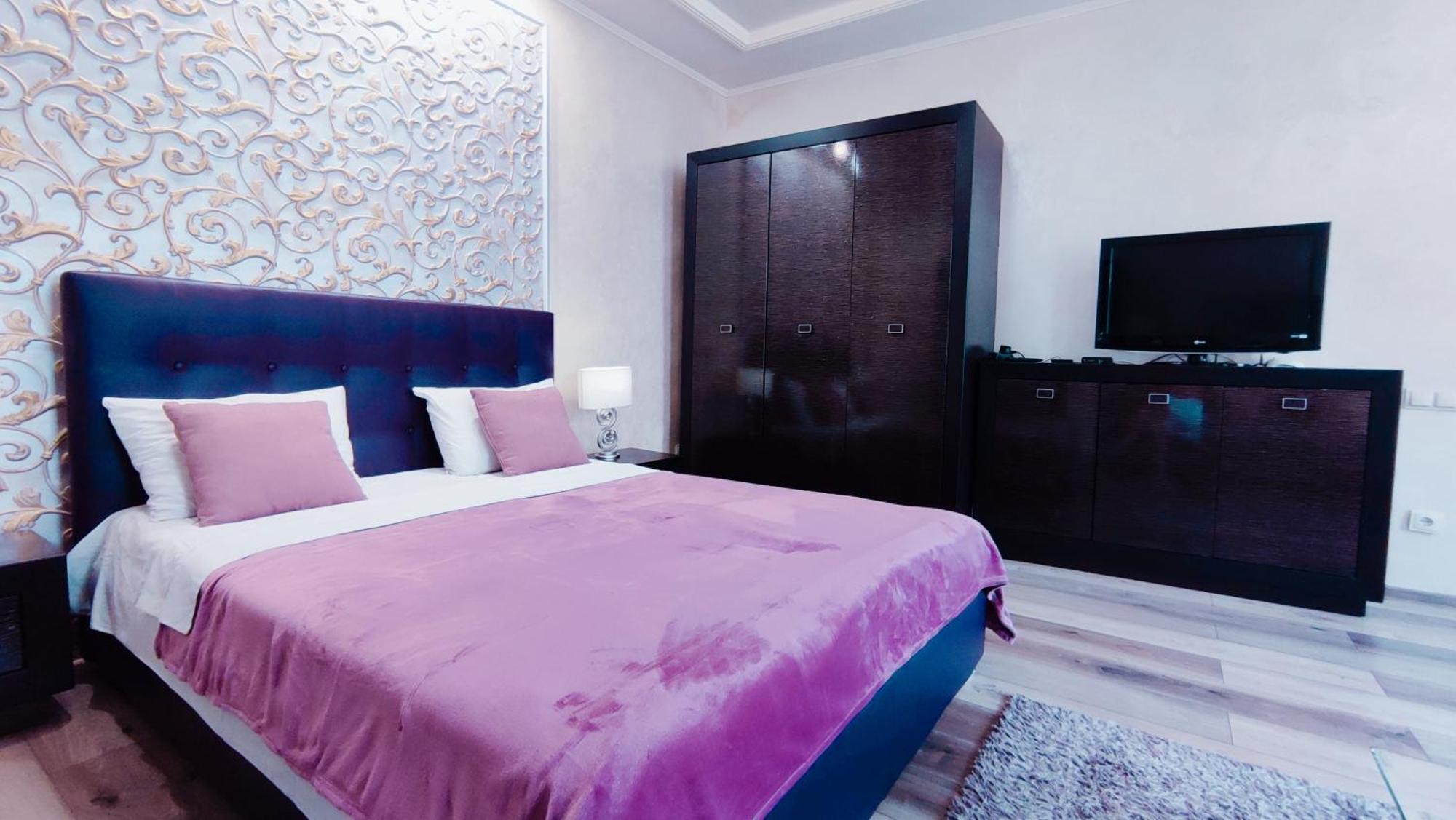 Best Apartment Plosha Rynok Lviv Bagian luar foto