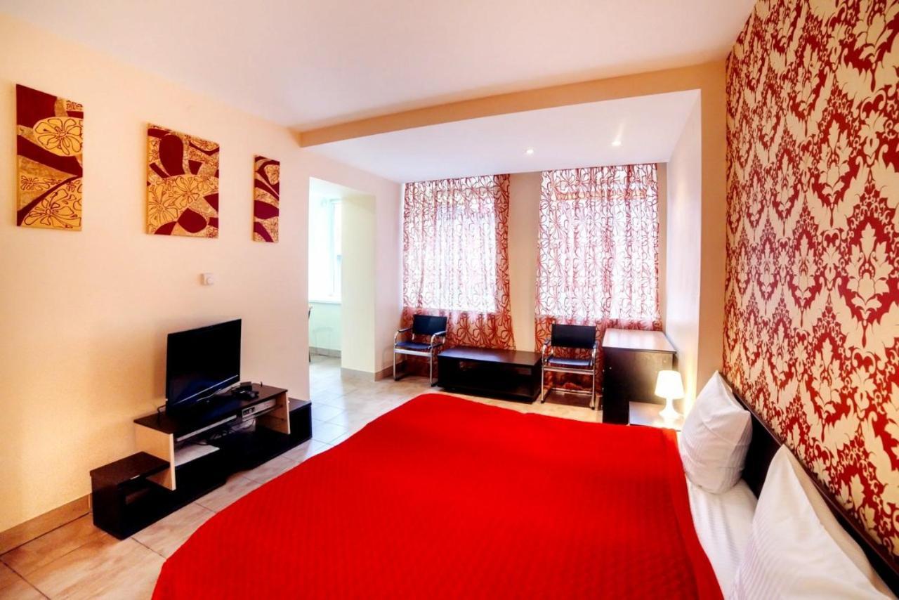 Best Apartment Plosha Rynok Lviv Bagian luar foto