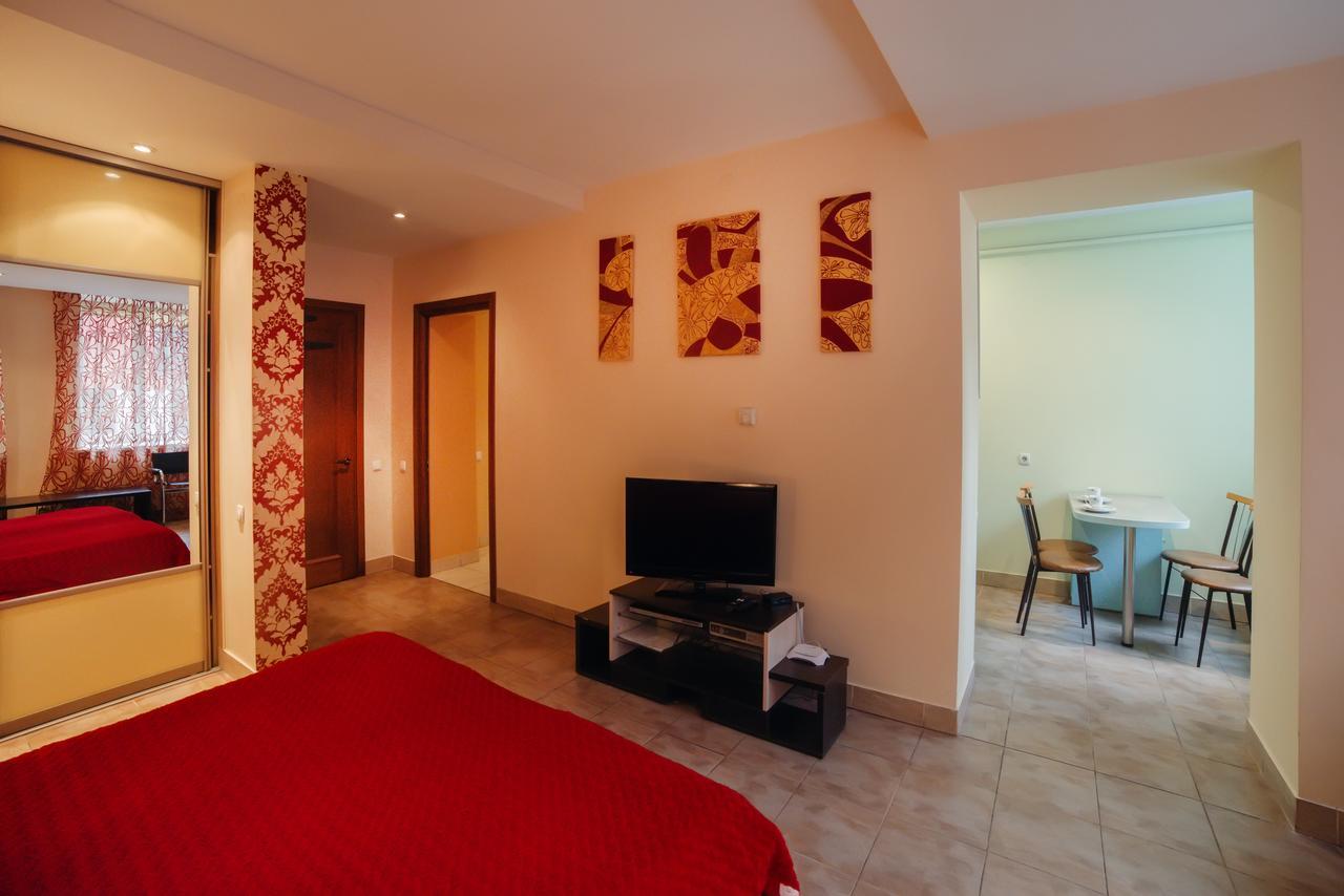 Best Apartment Plosha Rynok Lviv Bagian luar foto