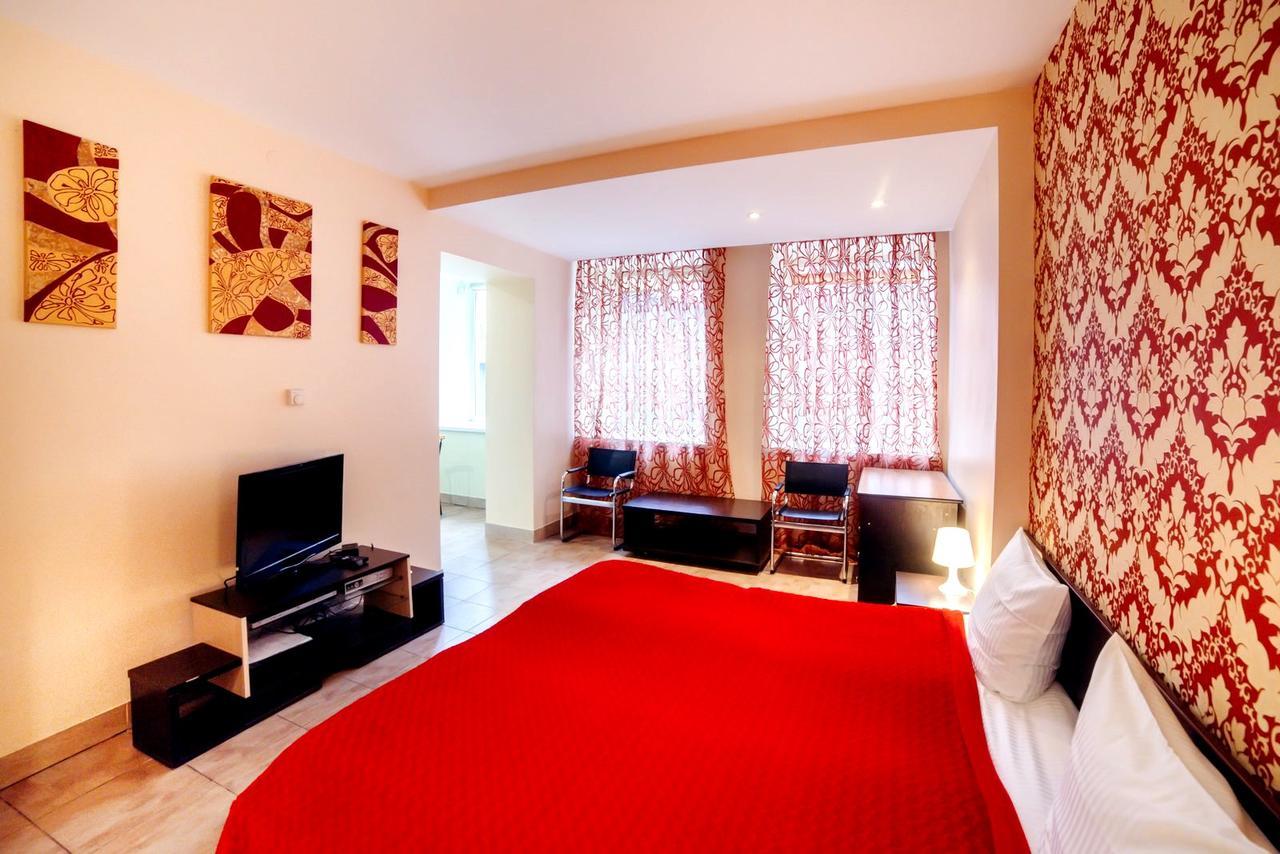 Best Apartment Plosha Rynok Lviv Bagian luar foto